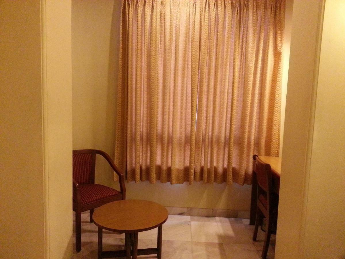 Hotel Ashray International, Sion - Near Bkc Mumbai Exterior foto